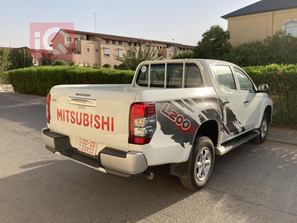 ميتسوبيشي L200